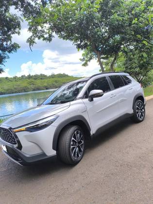 TOYOTA COROLLA CROSS 1.8 VVT-I HYBRID FLEX XRX CVT